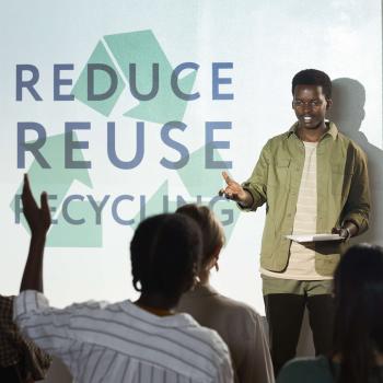 Creating Better Presentation Slides through Glance Media and Billboard Design