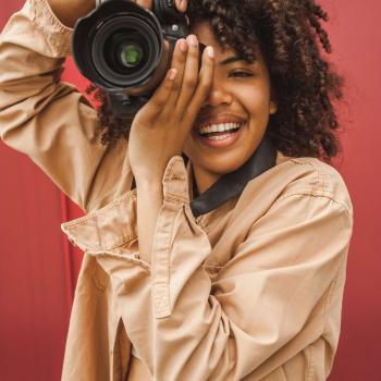 Digital Reflections: Expressing Understanding of Content Through Photography