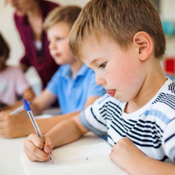 Sentence Quest: Using Parts of Speech to Write Descriptive Sentences